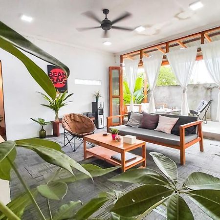 Ostello Beanbag Bintan Backpacker Kangkakawal Esterno foto