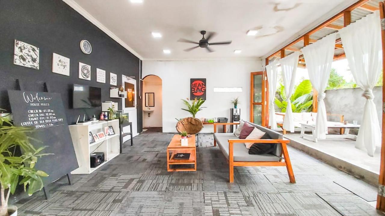 Ostello Beanbag Bintan Backpacker Kangkakawal Esterno foto