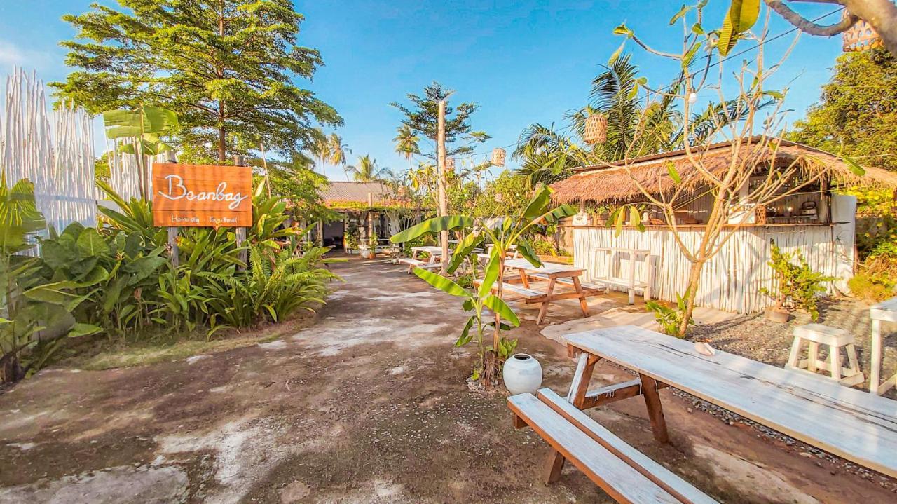 Ostello Beanbag Bintan Backpacker Kangkakawal Esterno foto